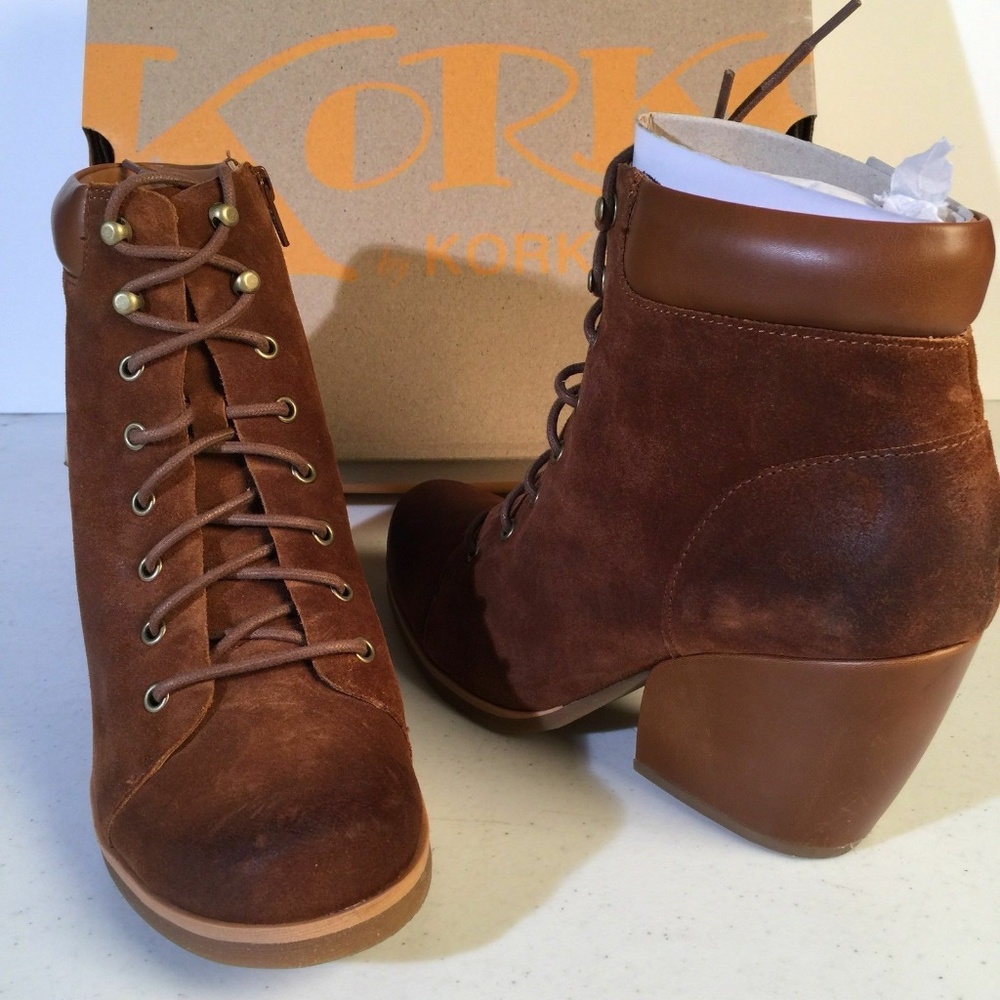 NIB KORKS BROWN SANDY Lace-Up Boots 8.5 M $140